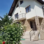 Bigcitty Πανσιόν